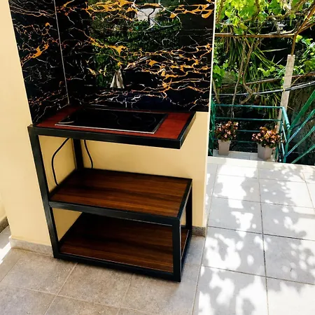 Petros Garden House Guest house *